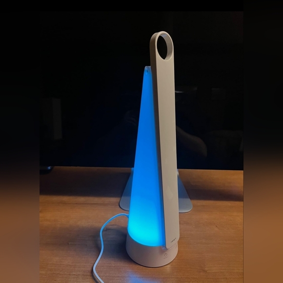 NPET Colour changing Desk Lamp - Picture 8 of 13